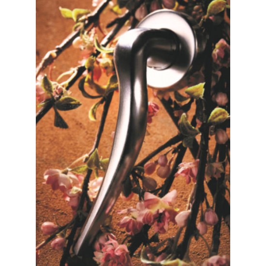 Πόμολο πόρτας χειρολαβή με ροζέτα 2071 Χρώμιο Ματ