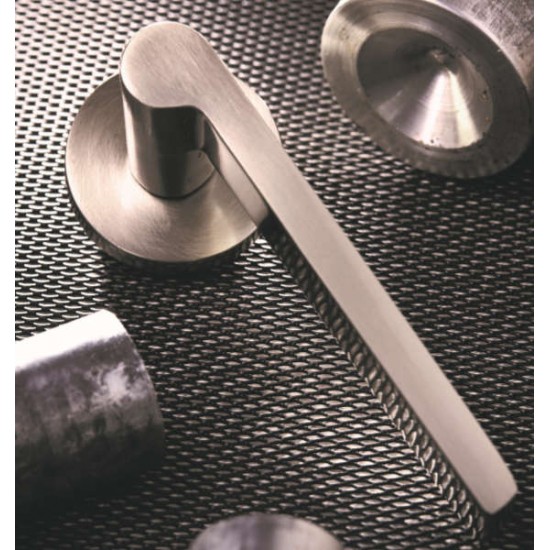 Πόμολο πόρτας χειρολαβή με ροζέτα 2331 Νίκελ Ματ